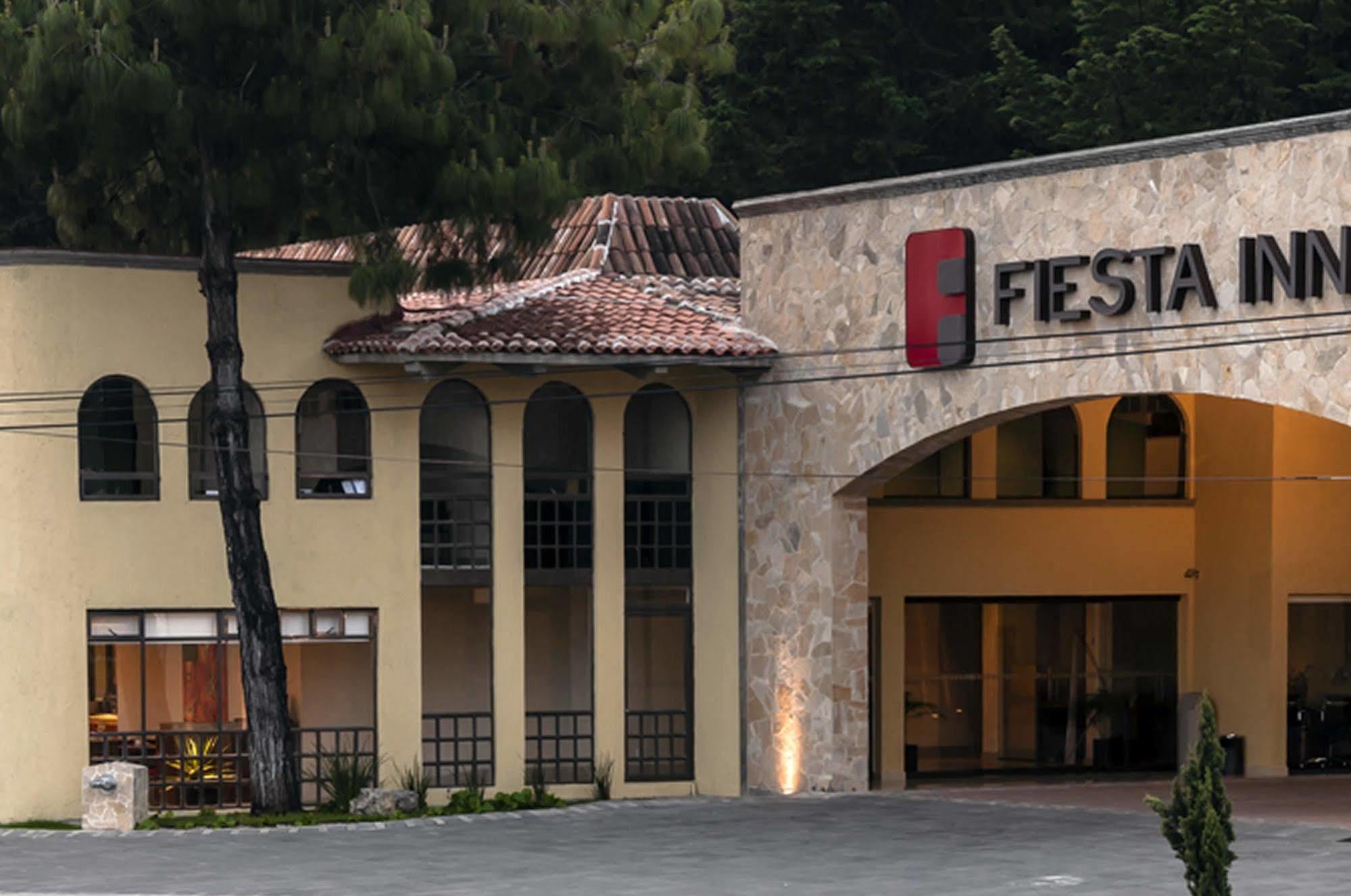 Fiesta Inn Сан-Кристобаль-де-Ла-Касас Экстерьер фото